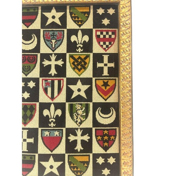Medieval Heraldry Shield Needpoint Vintage, Framed - Picture 5 of 9